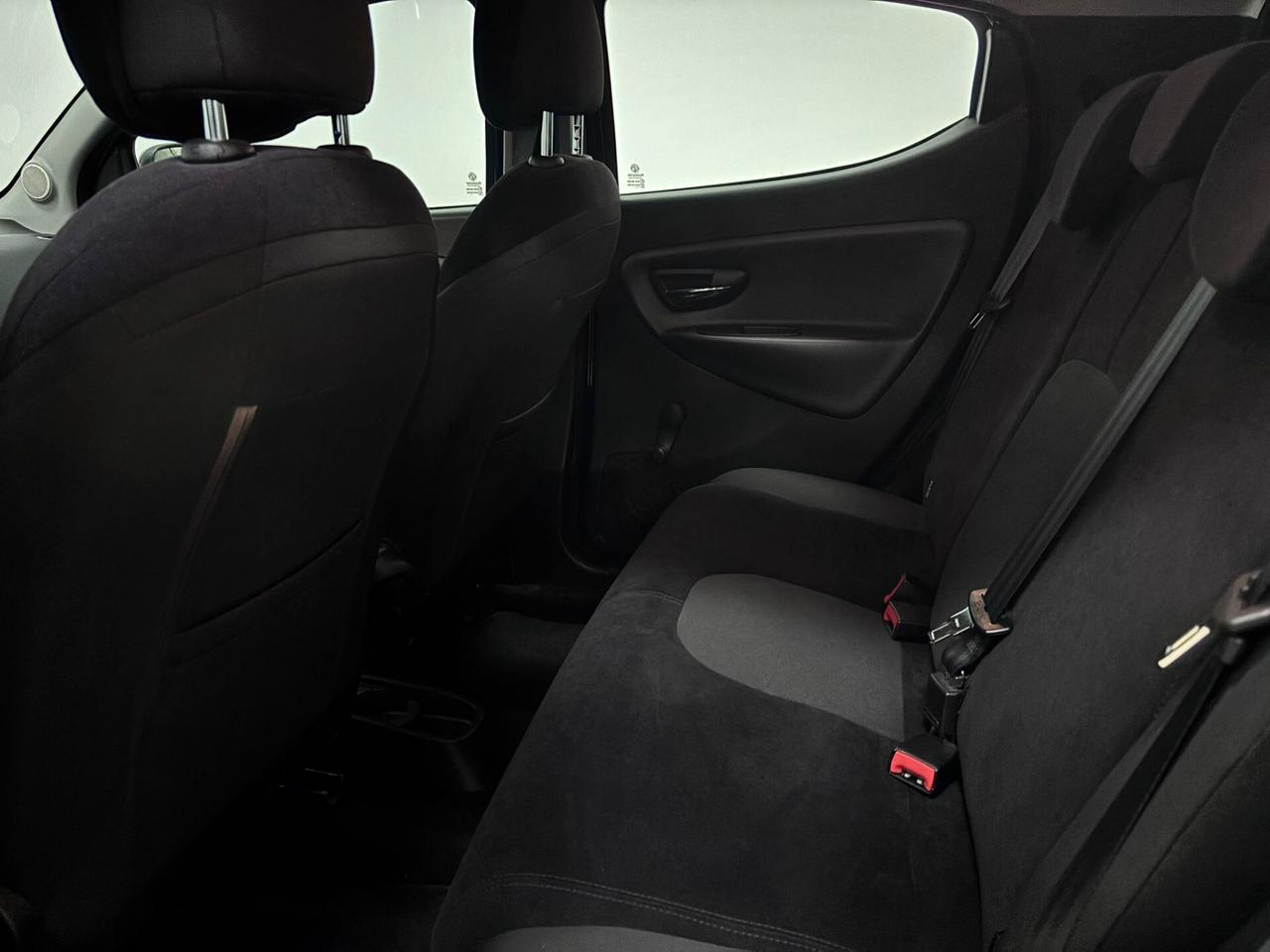 Lancia Ypsilon 0.9 TwinAir 85 CV 5 porte S&S