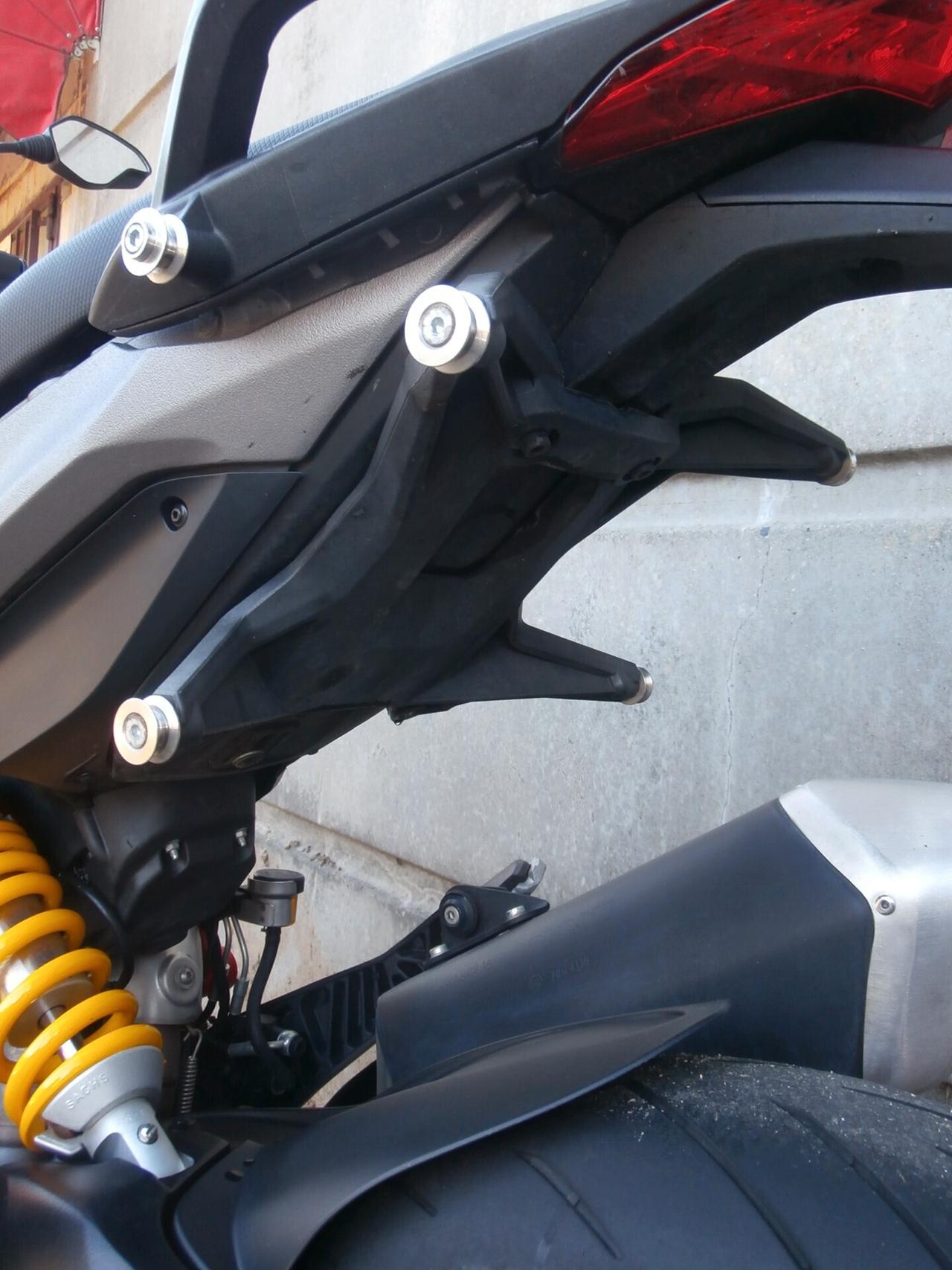 Ducati Hypermotard 939 del 2019 passaggio incluso, tagliando e garanzia