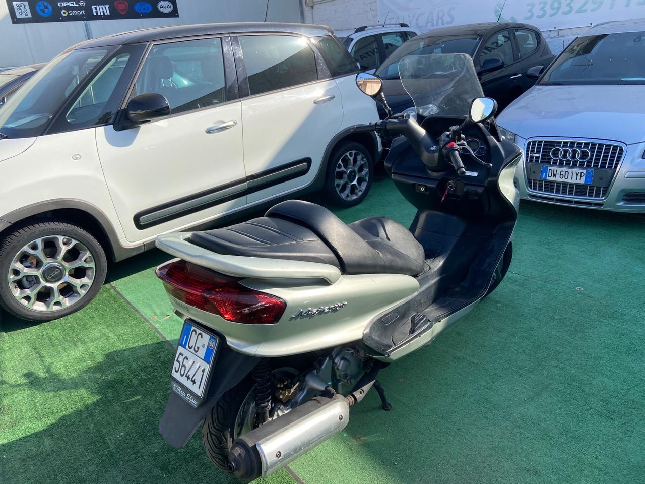 Yamaha Majesty 400 Benzina