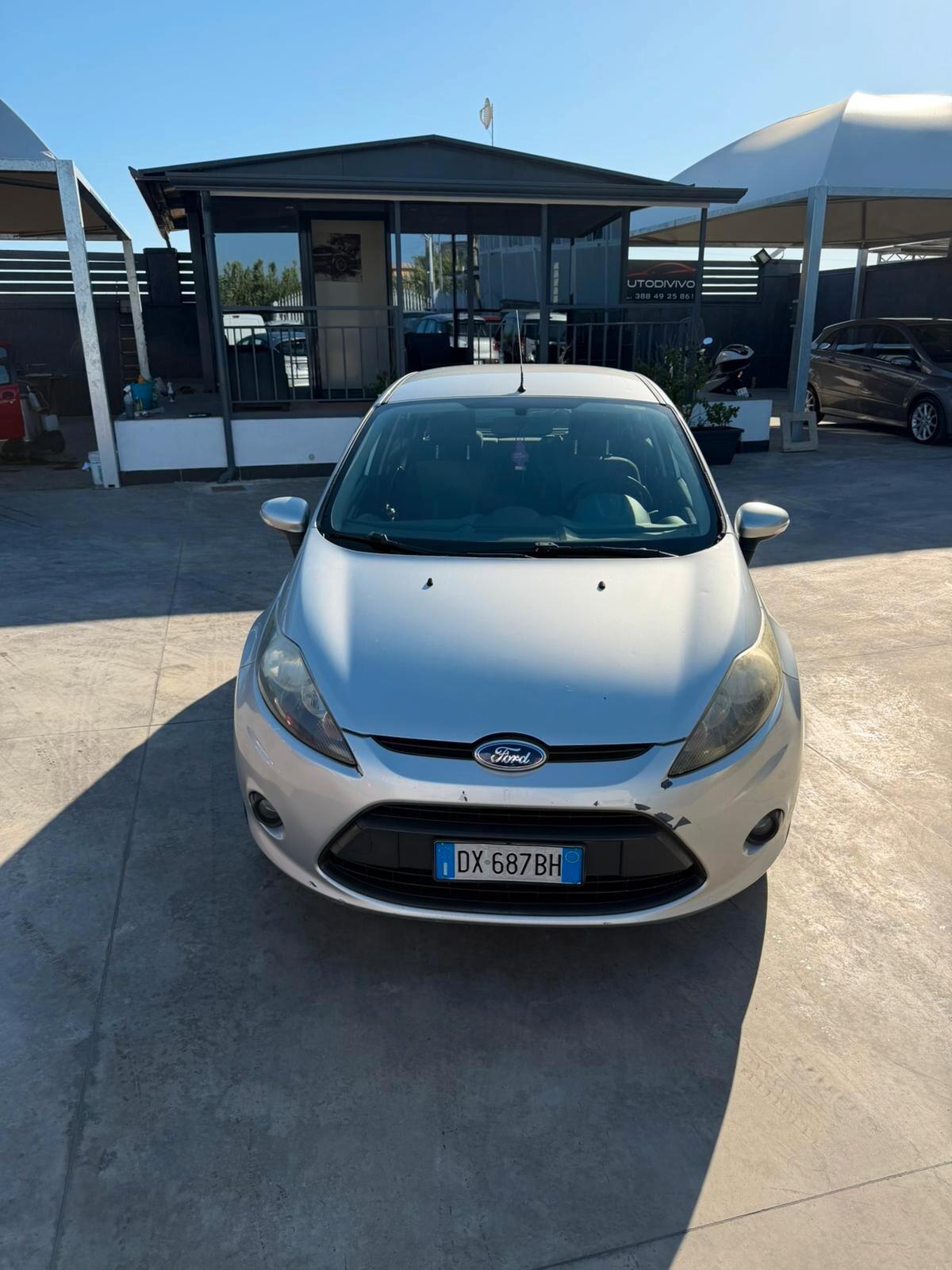 Ford Fiesta 1.4 5 porte Bz.- GPL Titanium