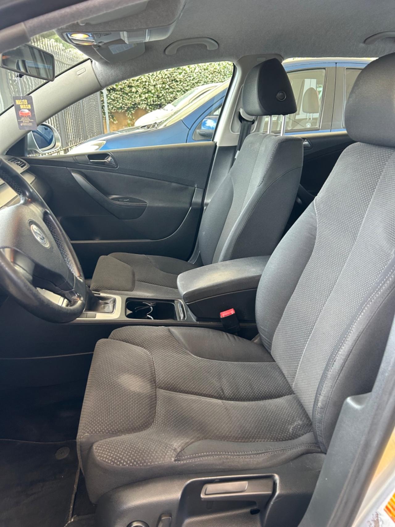 Volkswagen Passat 2.0 TDI DPF Var. Comfortline