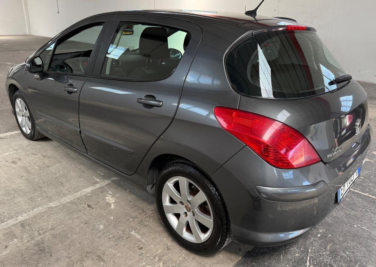 Peugeot 308 1.6 HDi 92Cv 5 porte - 2011