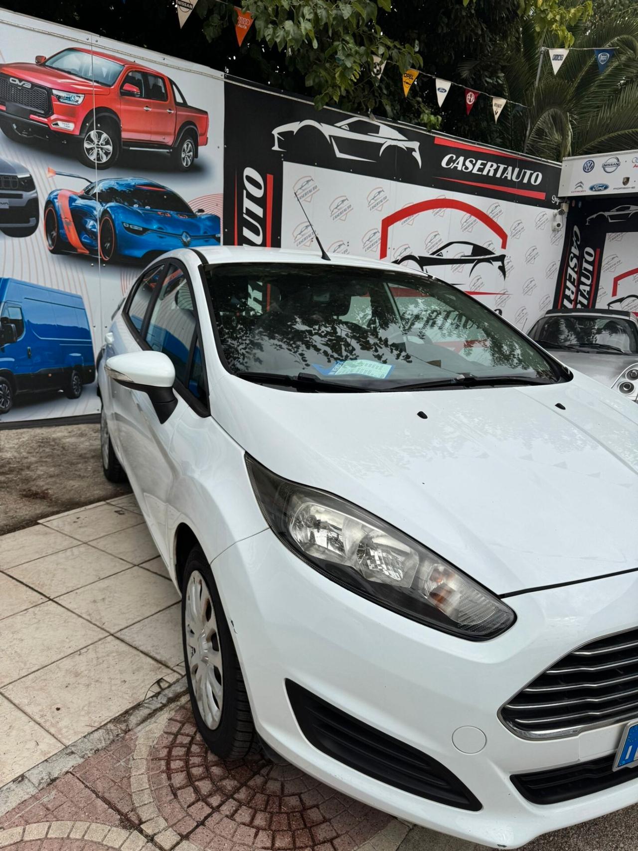 Ford Fiesta 1.5 TDCi 75CV 5 porte Titanium