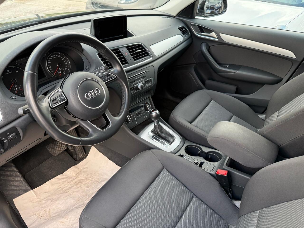 Audi Q3 2.0 TDI 150 CV S tronic Business