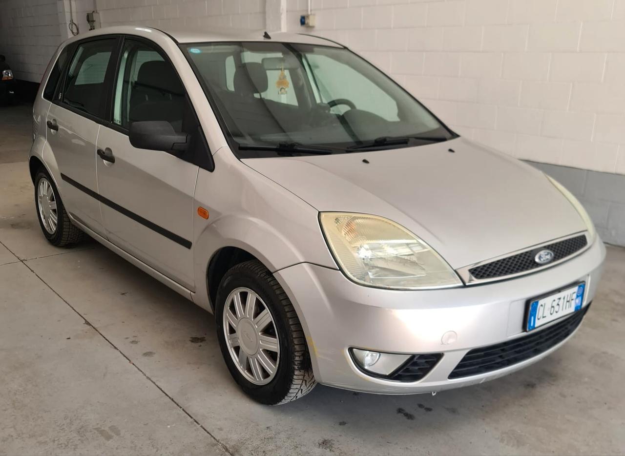 Ford Fiesta 1.2 16V 5p. Ghia