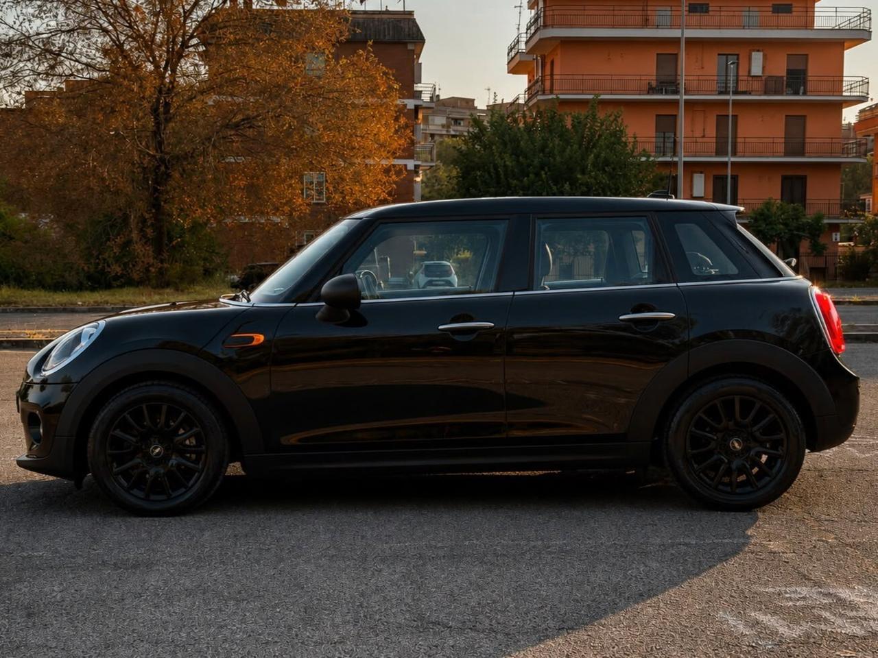 Mini 1.2 One first 75CV -TETTO-IN ARRIVO-
