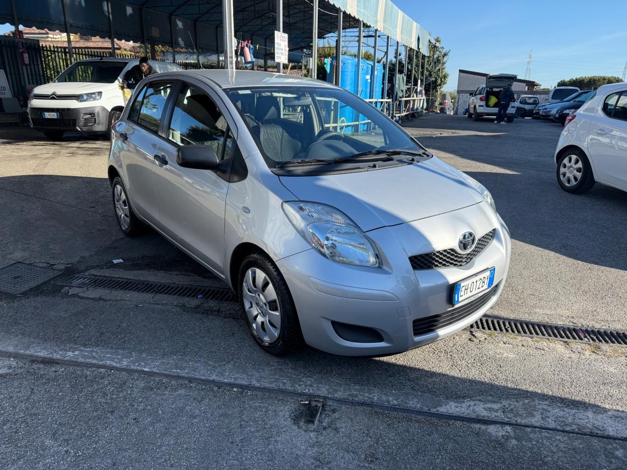 Toyota Yaris 1.0 5 porte 116000 km