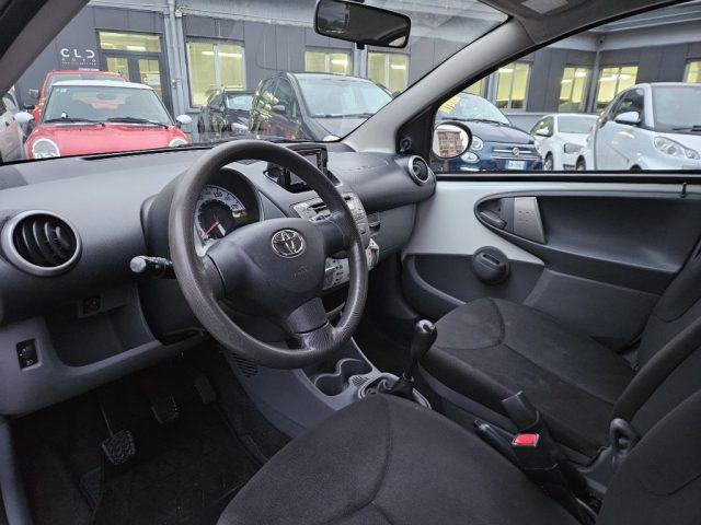 TOYOTA Aygo 1.0 12V VVT-i 5 porte Deep Ocean Connect