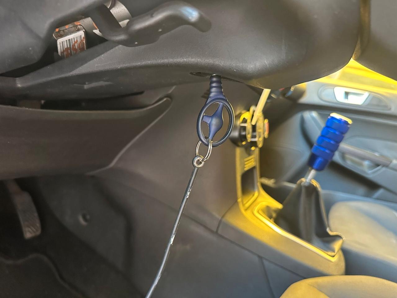 Ford Fiesta 1.4cc gpl 12 mesi di garanzia-2013