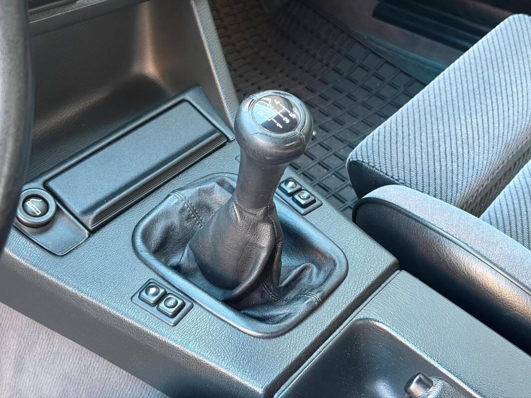 BMW Serie 3 320i S c abs 2p