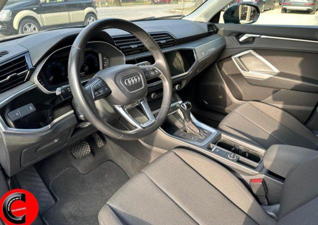 AUDI Q3 35 TDI S tronic Business