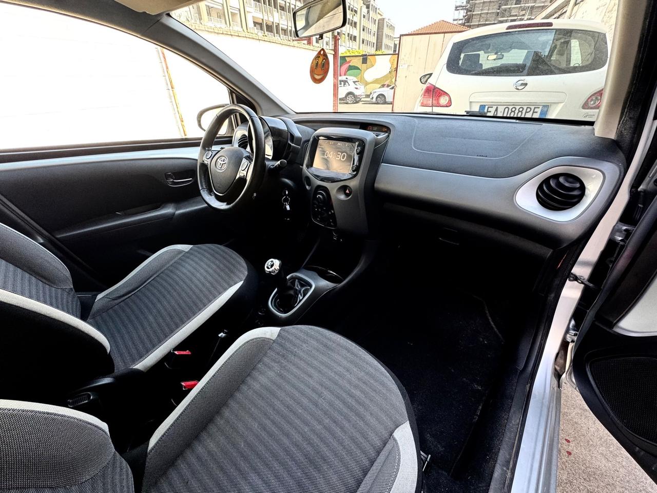 Toyota Aygo 1.0 VVT-i 72 CV 5 porte x-cite