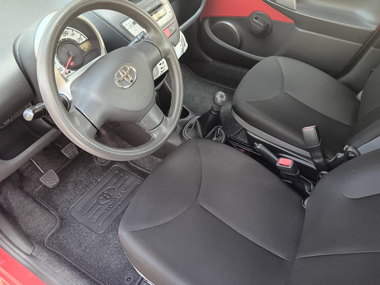 Toyota Aygo 1.0 12V VVT-i 5 porte Active Connect