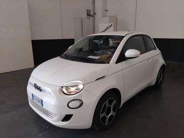 FIAT 500 500e Berlina 42 kWh Passion