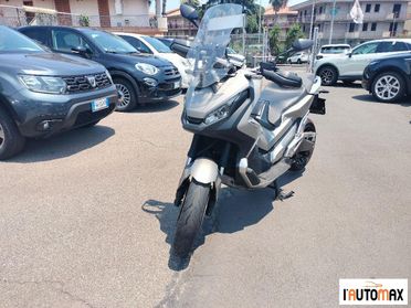 Honda - X-ADV 750 DCT Abs my18