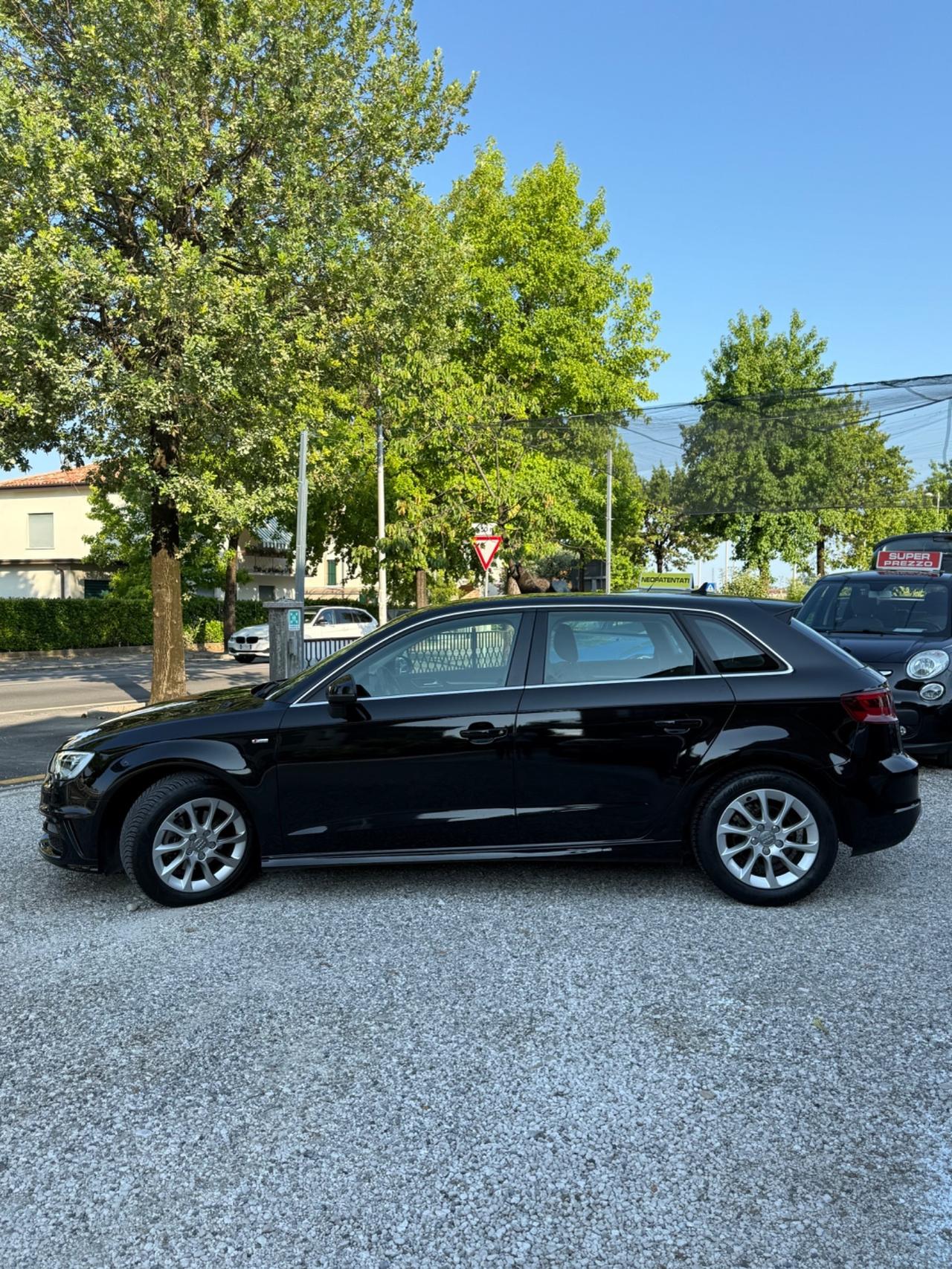 Audi A3 SPB 1.6 TDI clean diesel S tronic Ambition