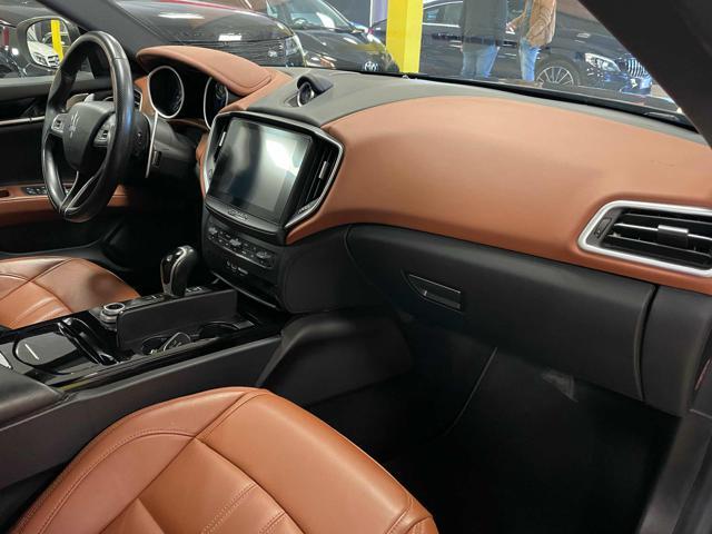MASERATI Ghibli V6 Gransport*TETTO/CARBONIO/PELLE*