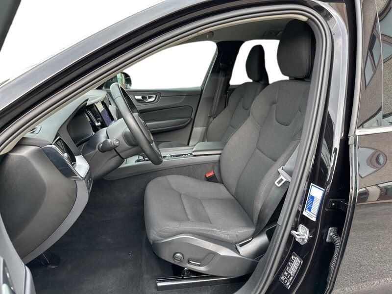 Volvo XC60 B4 AWD 211 Cv Geartronic Momentum Pro