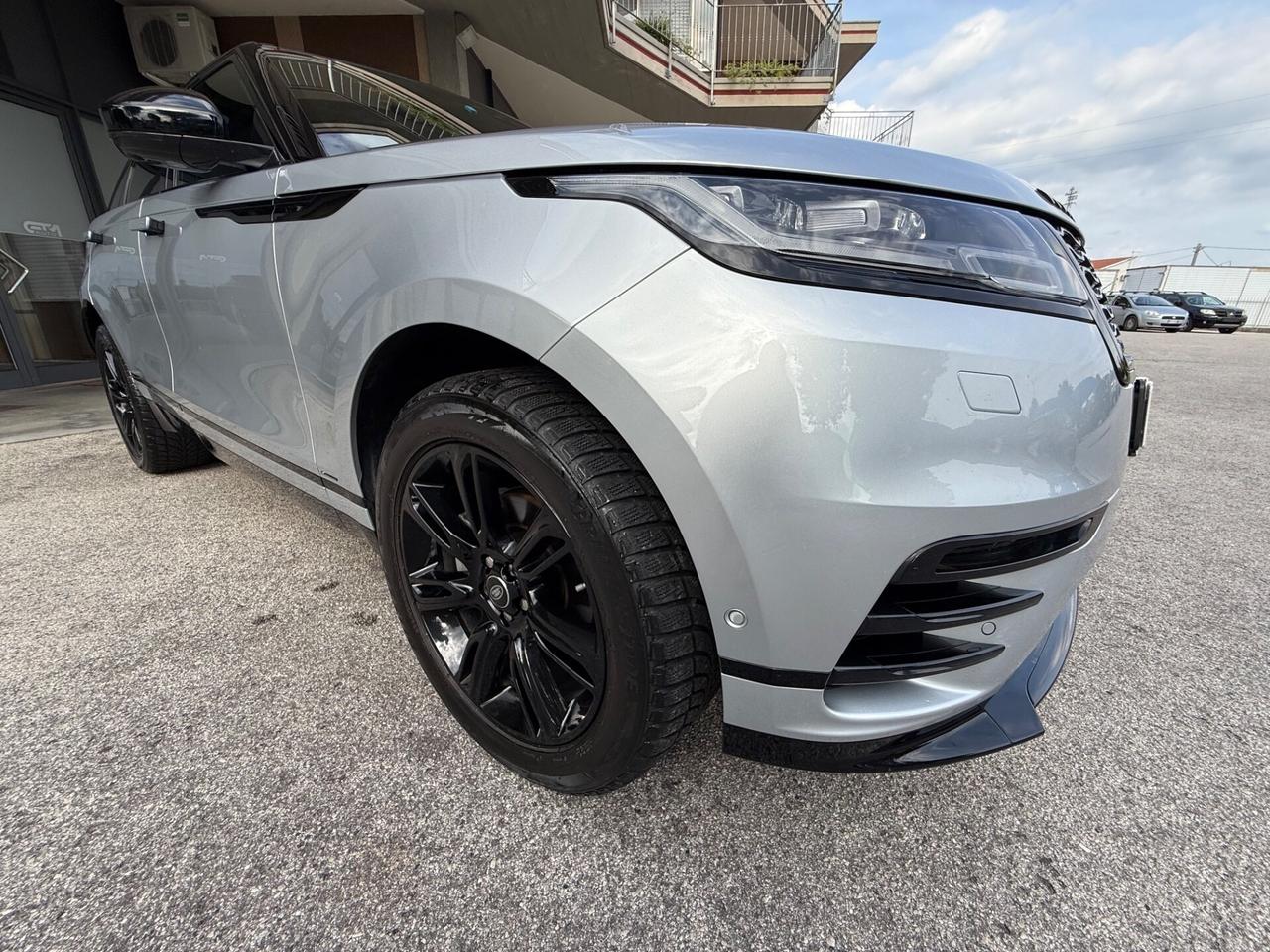 Land Rover Range Velar 2.0D I4 180 CV R-Dynamic