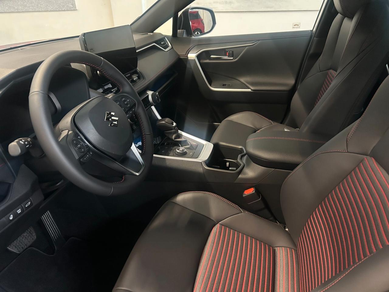 Suzuki Across 2.5 Plug-in Hybrid E-CVT 4WD Top