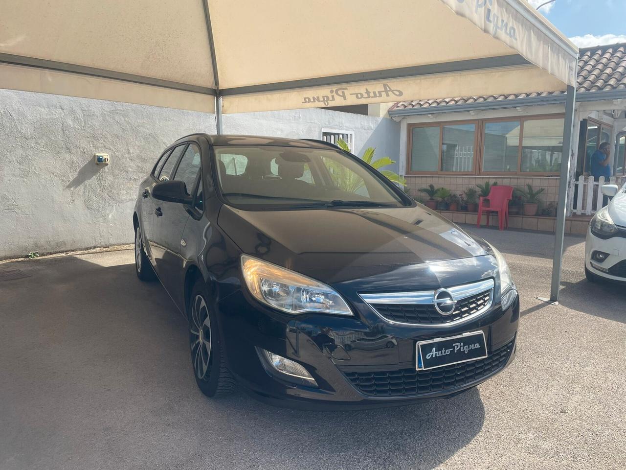 Opel Astra 1.7 CDTI 110CV Sports Tourer Cosmo