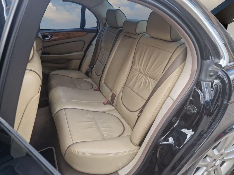 Jaguar XJ XJ 2.7d SOVEREIGN-CERCHI 19”