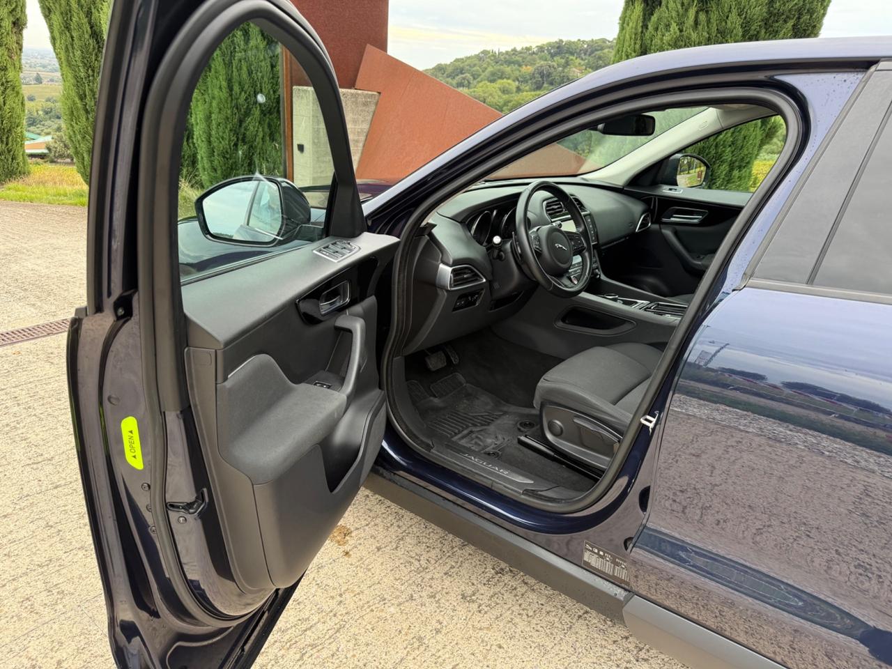 Jaguar F-Pace 2.0 D 180 CV AWD aut. Prestige