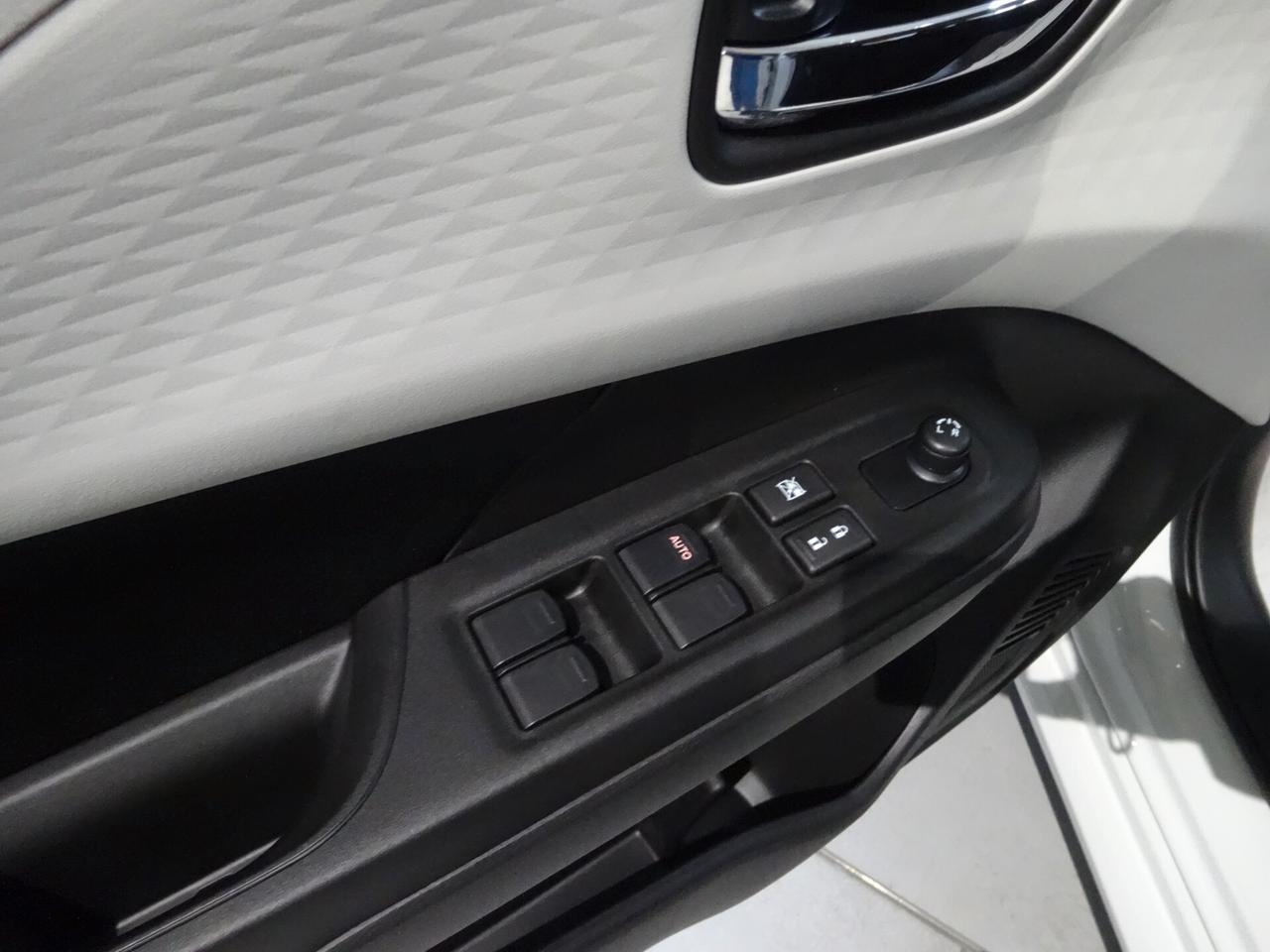 Suzuki Swift 1.2 Hybrid Waku