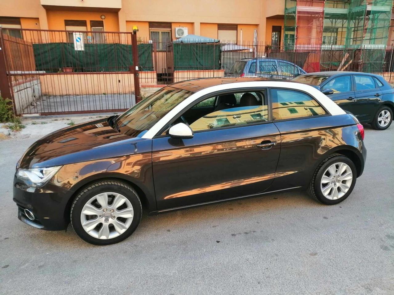 AUDI A1 Ambition 1.6 Tdi DIESEL 105 cv 2012 FULL Eu