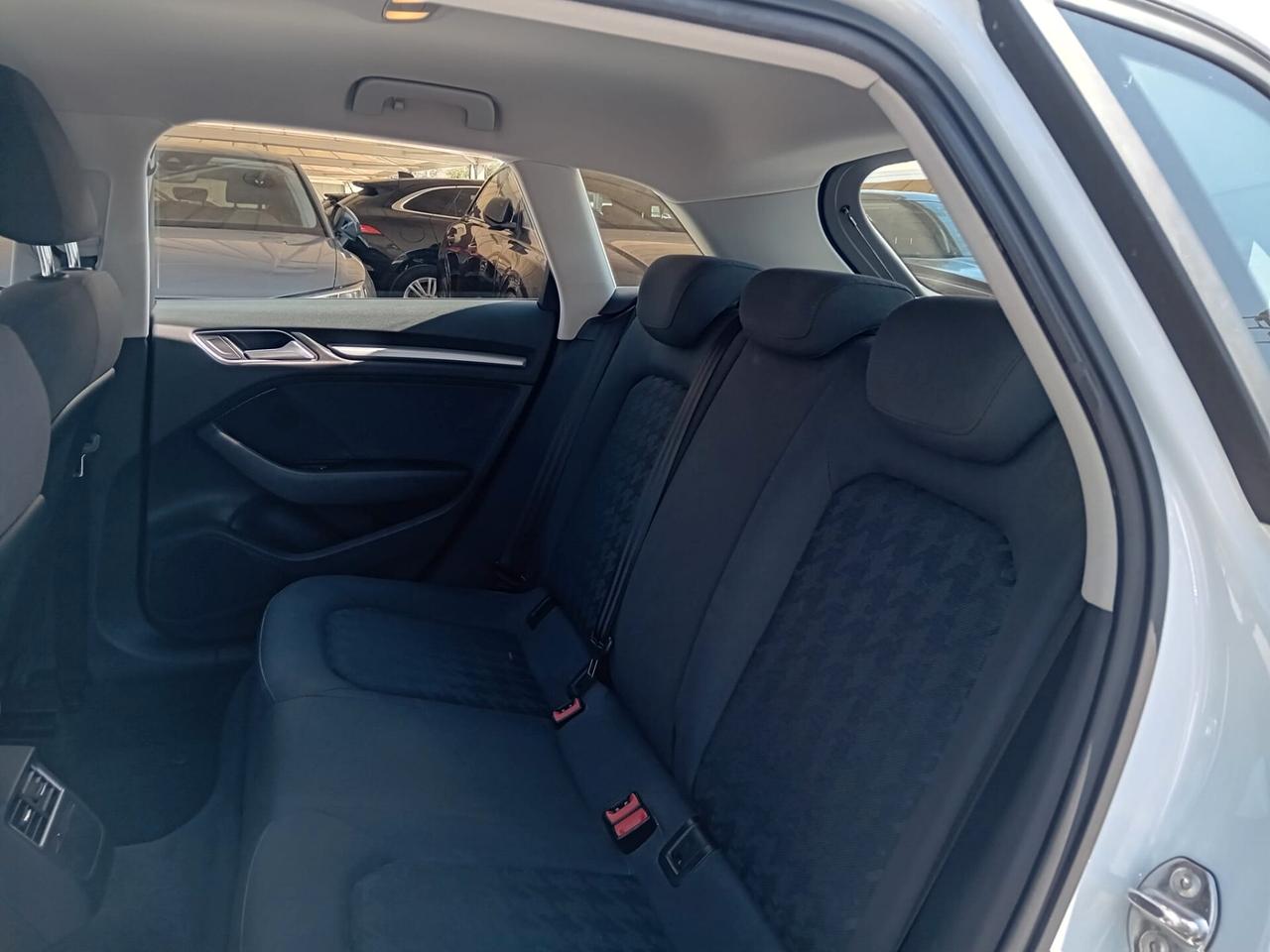 Audi A3 SPB 1.6 TDI S tronic Design