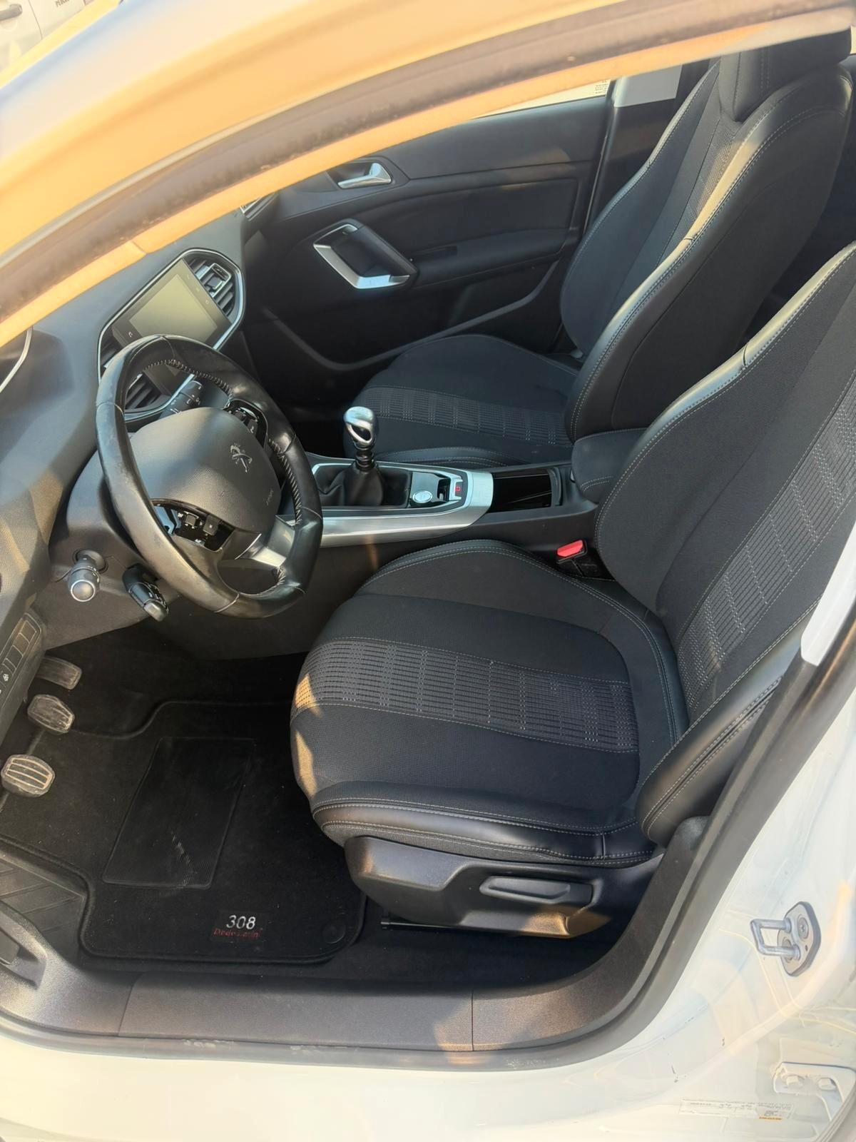 Peugeot 308 BlueHDi 120 S&S EAT6 SW GT Line