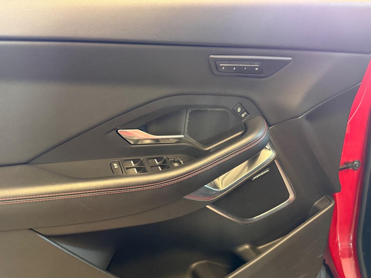 Jaguar E-Pace 2.0D 180 CV AWD aut. R-Dynamic SE FIRST EDITION