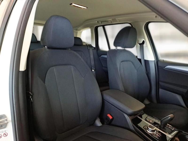 BMW X3 xDrive 30e Business Advantage Autom.