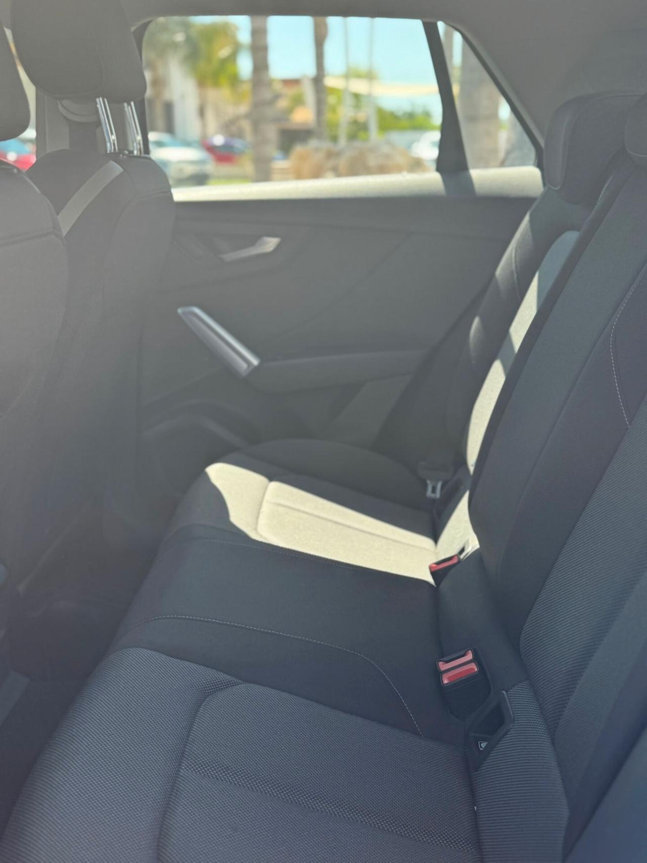 Audi Q2 30 1.6 tdi 116CV Admired S-Tronic Uff Italy Led