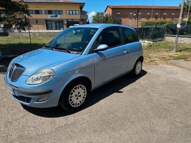 Lancia Ypsilon 1.3 Multijet x neopatentati