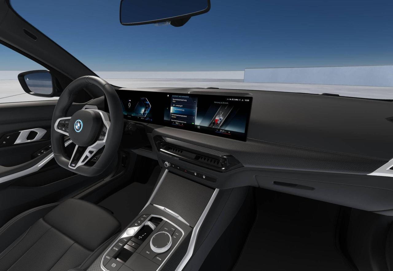 BMW Serie 3 330e Touring Hybrid Edition