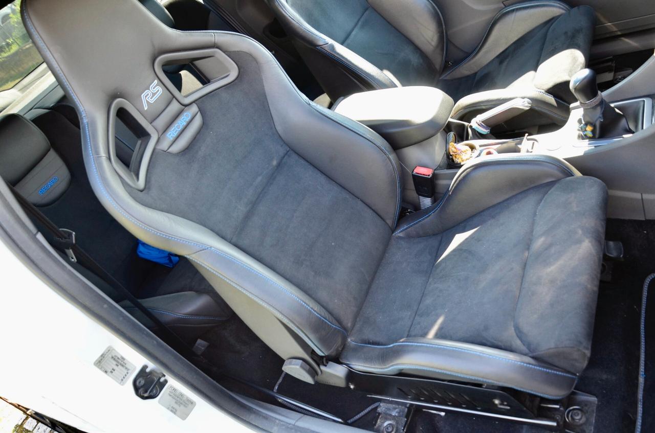 FORD FOCUS 3p 2.5t RS 305cv, UNICOPROPRIETARIO, UFF ITALIANA, TENUTA DA AMATORE, PERMUTE