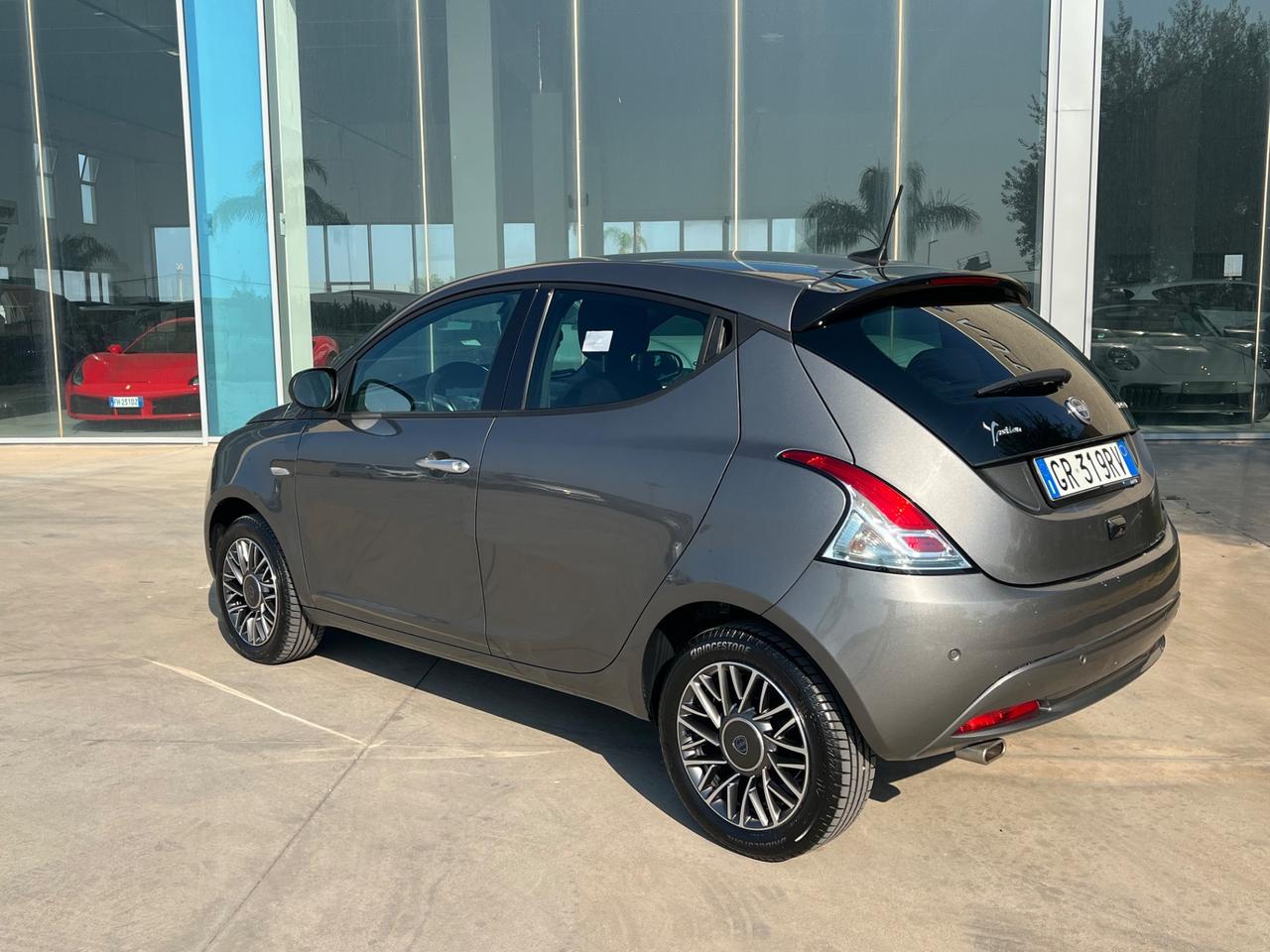 Lancia Ypsilon 1.0 69CV Hybrid Gold UNICO PROPRIETARIO - possibilità noleggio no scoring