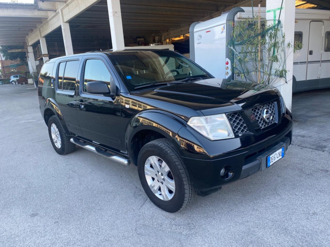 Nissan Pathfinder 2.5 dCi XE Plus