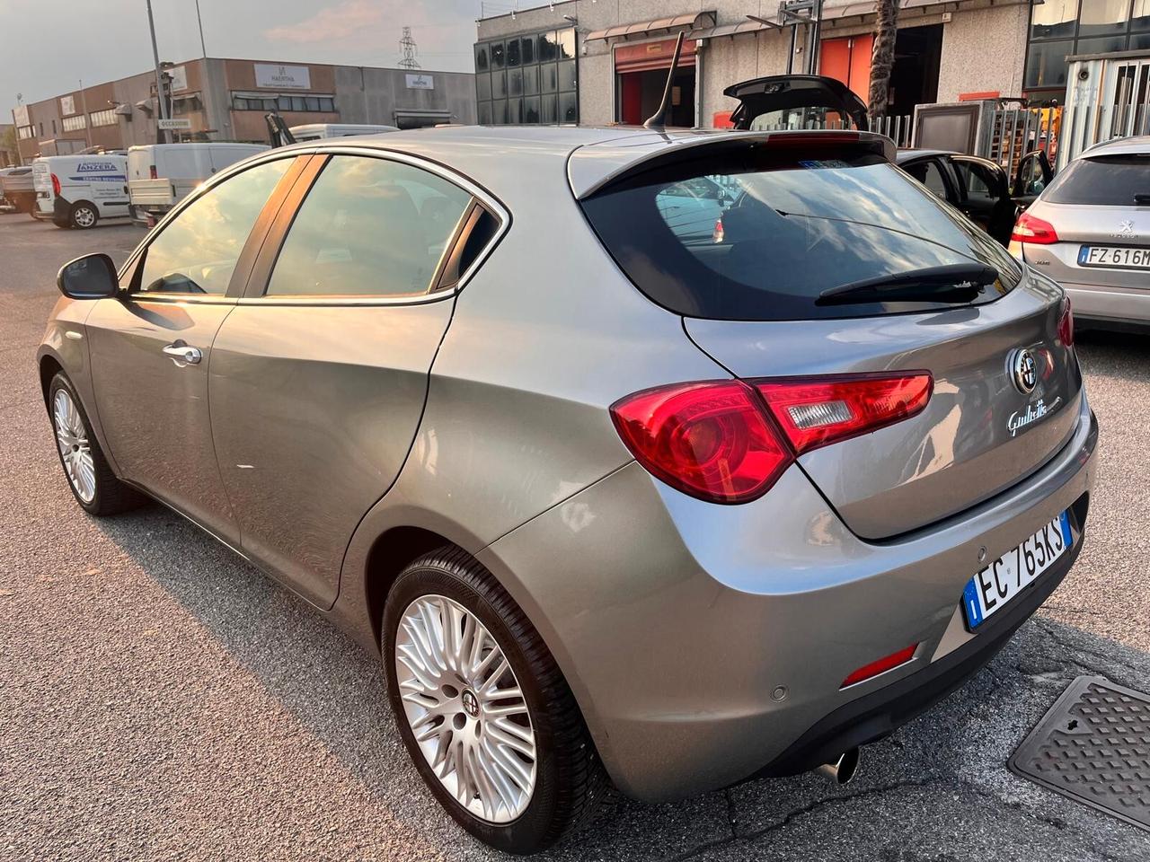 Alfa Romeo Giulietta 1.4 Turbo MultiAir Distinctive