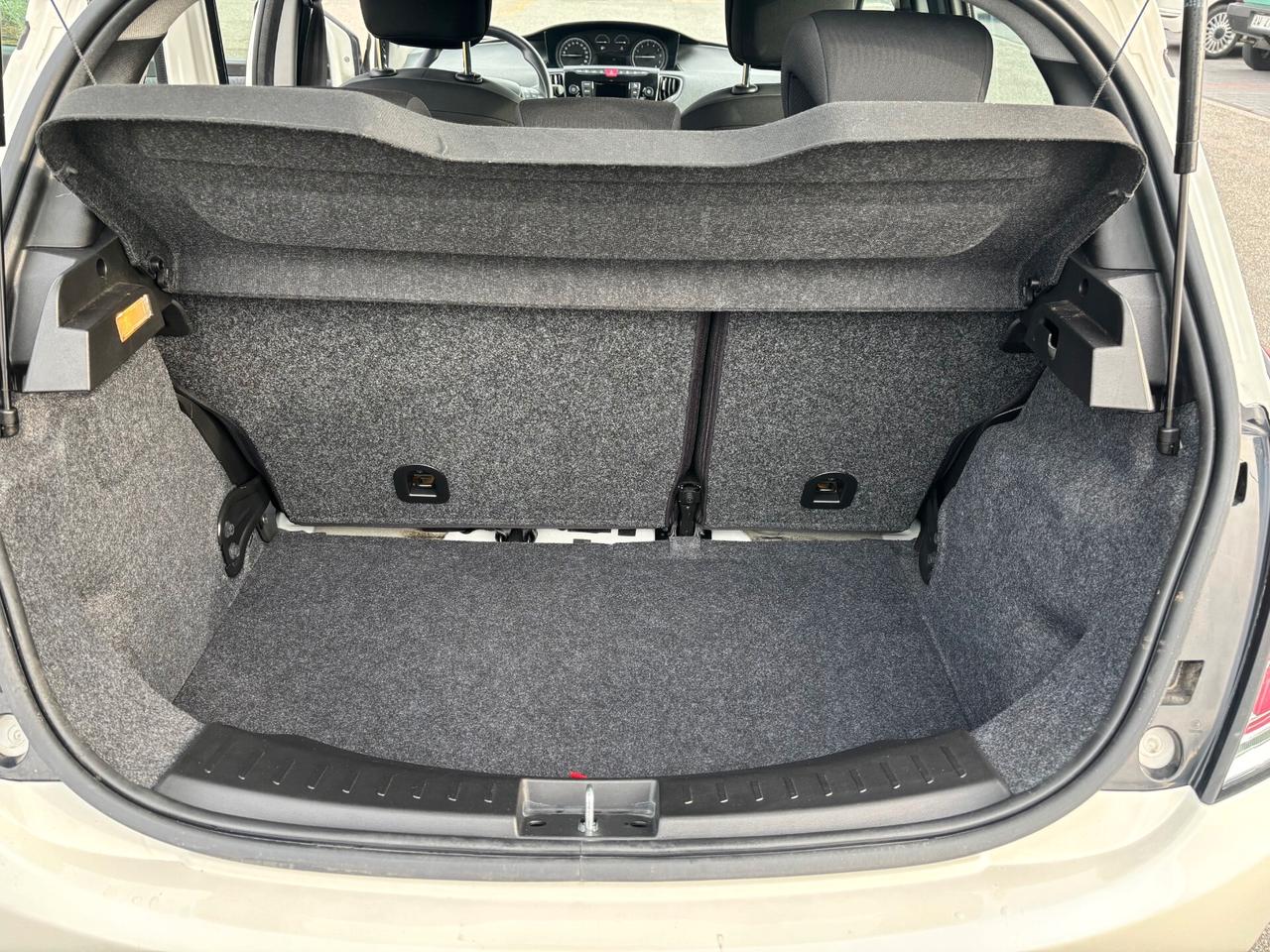 Lancia Ypsilon 1.2 69 CV 5 porte S&S Elefantino Blu