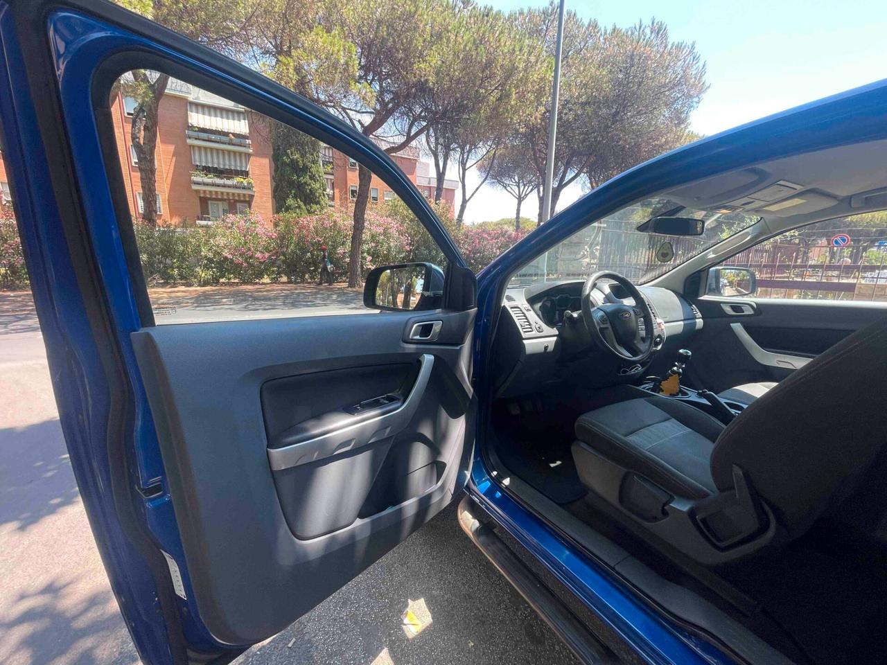 Ford Ranger 2.2 TDCi Super Cab XL GANCIO TRAINO