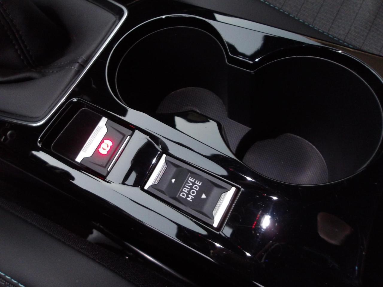 Peugeot 2008 1.2 puretech Allure Pack 130cv