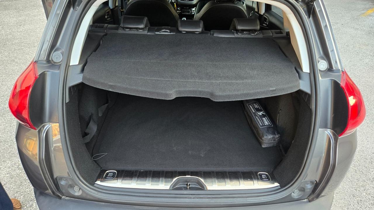 Peugeot 2008 BlueHDi 120 S&S Black Matt