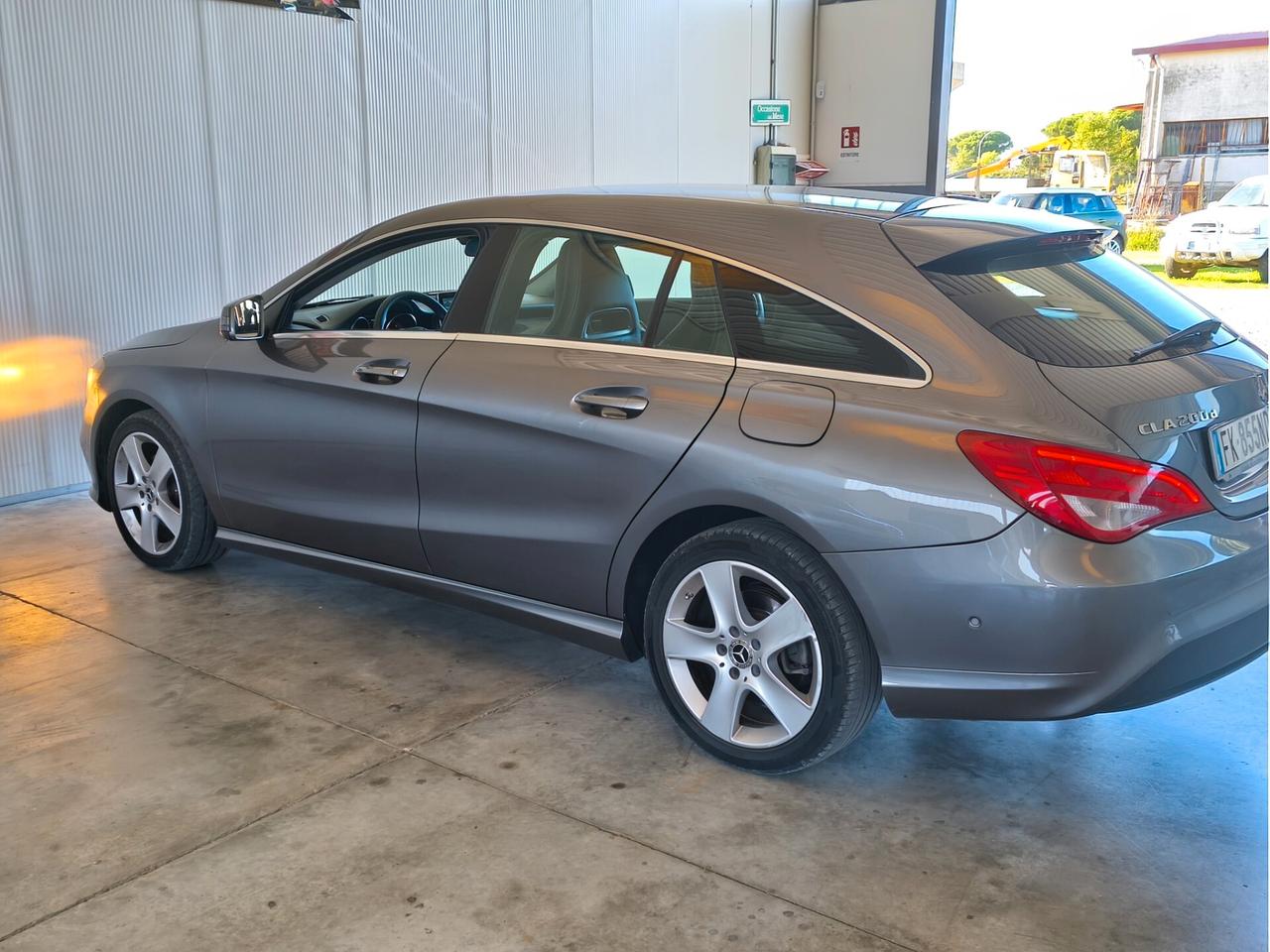 Mercedes-benz CLA 200 d 4Matic Automatic Premium