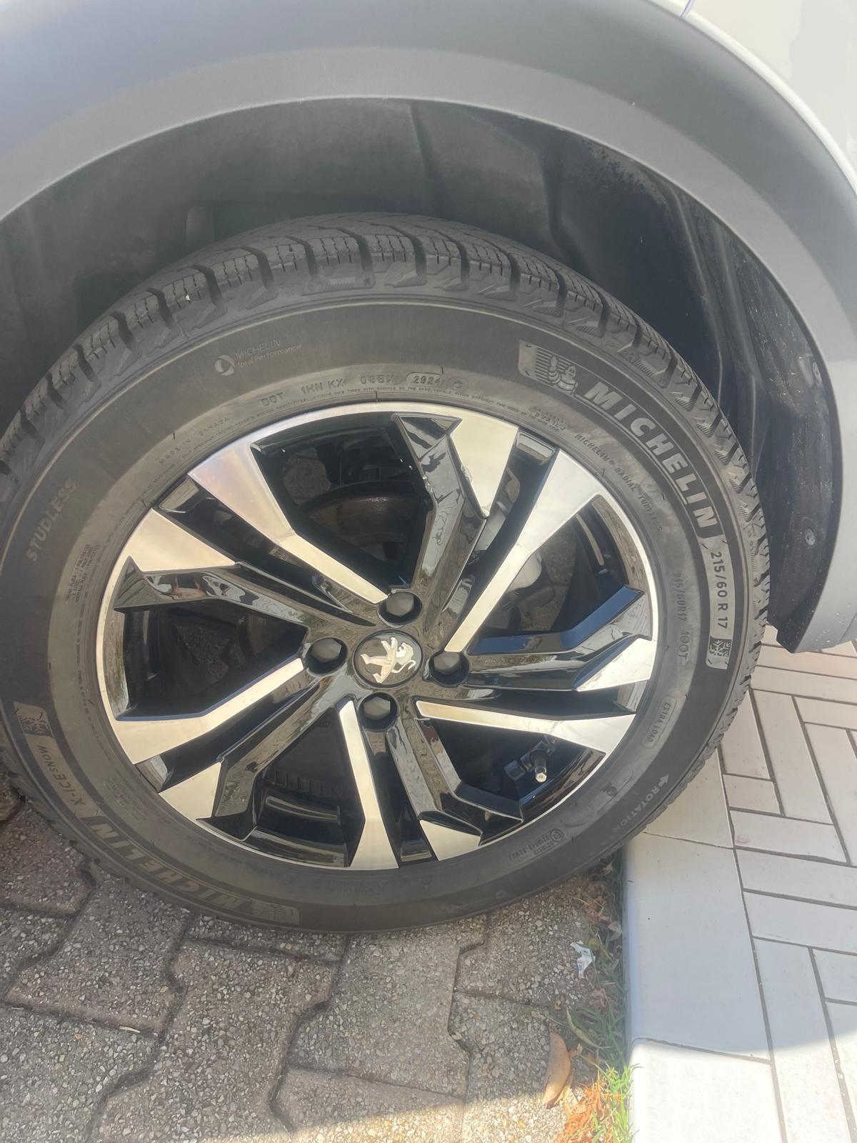 Peugeot 2008 BlueHDi 110 S&S Allure Pack