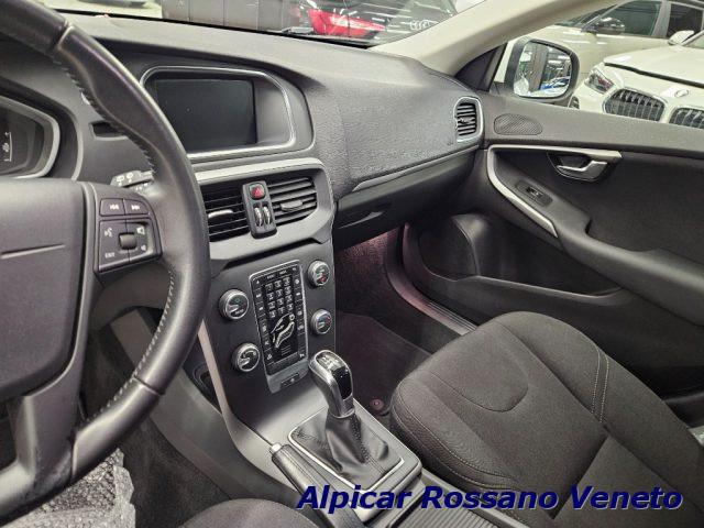 VOLVO V40 D2 Plus geratronic