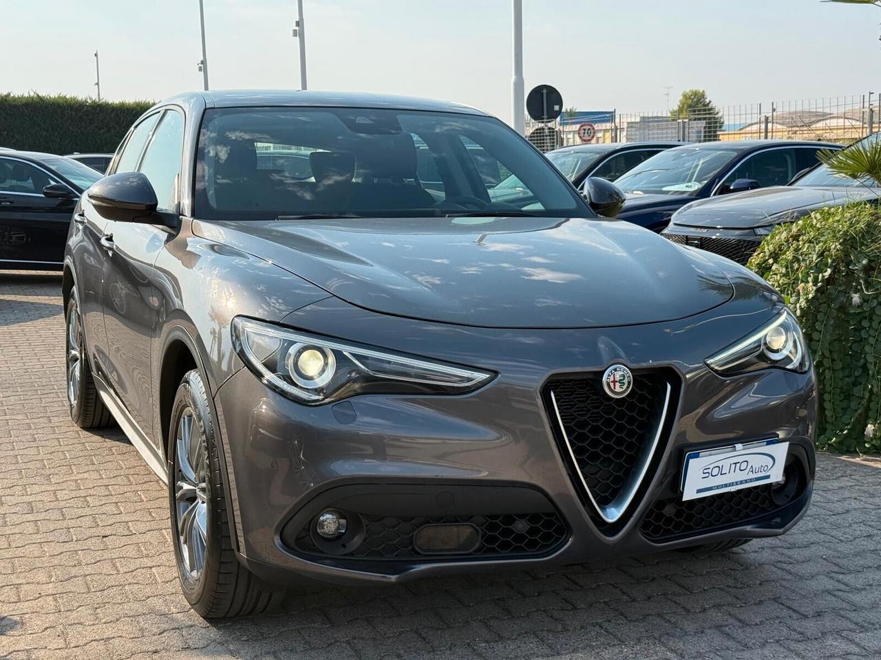 Alfa Stelvio 2.2 TD 190 CV AT8 Q4 Executive + Palette