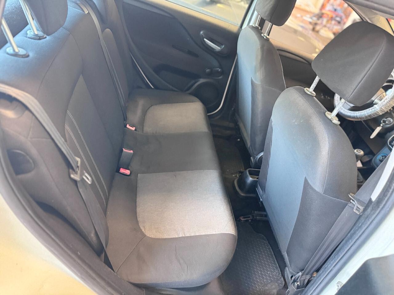 Fiat Punto 1.3 MJT II 75 CV 5 porte Street