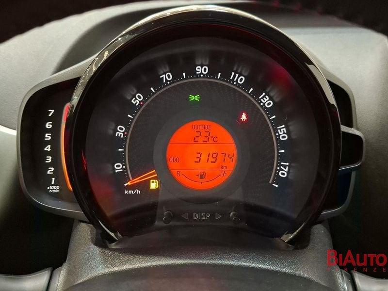 Toyota Aygo Aygo 5p 1.0 x-play 72cv